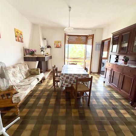 Ampio Appartamento Marina Di 아르버스 외부 사진